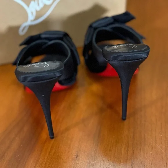 Christian Louboutin Matricia 100 Satin Bow Heels color Black size 38 - Picture 4 of 14